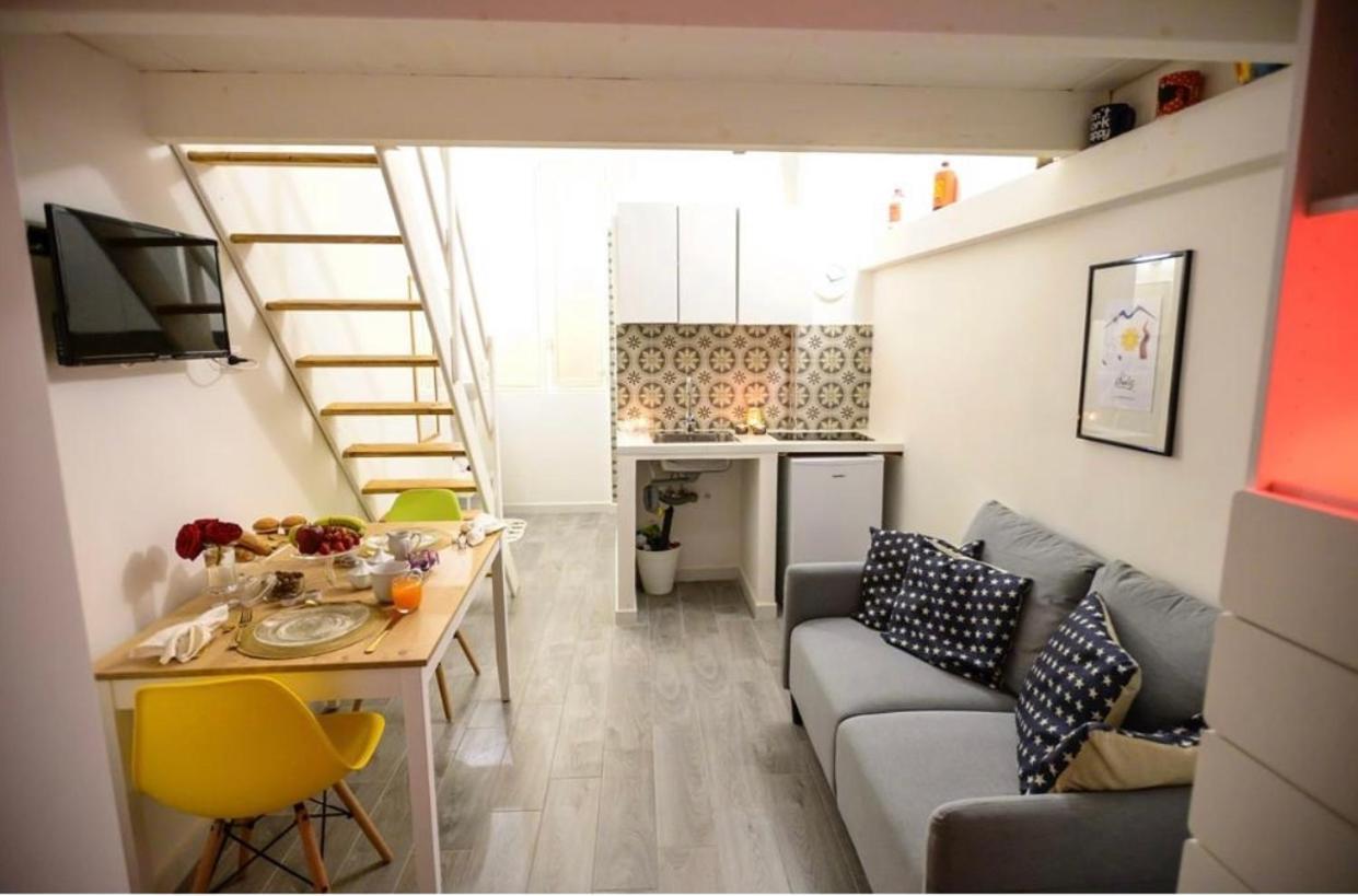 Central Guest House Naples Extérieur photo